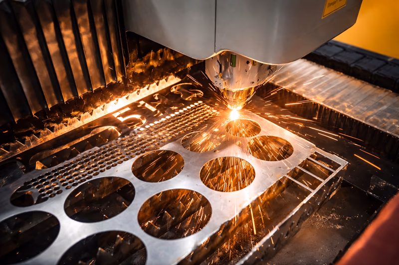 Corte a laser de chapa metálica — VETEL