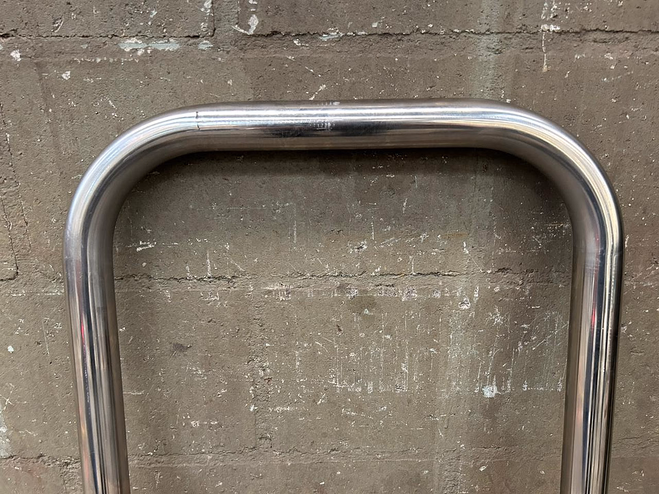 Peça metálica após processo de corte